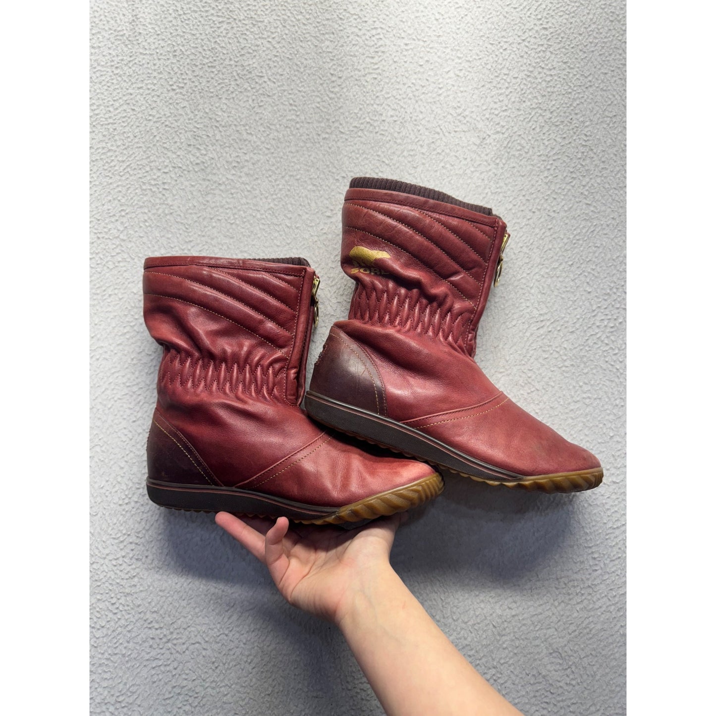 Sorel Vintage Red Leather Quilted Ankle Boots With Zip Closure Non-Slip #9629