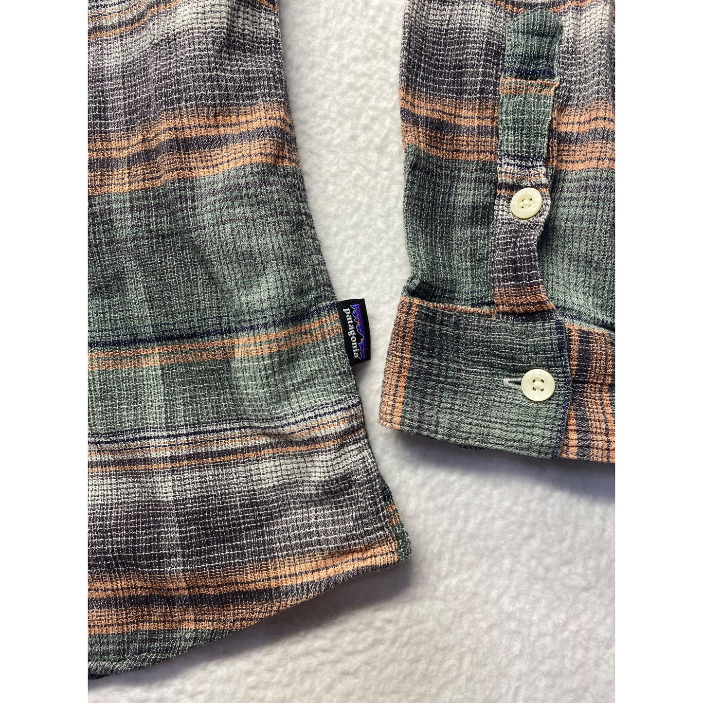 Lightweight Men’s Patagonia Button up #3983