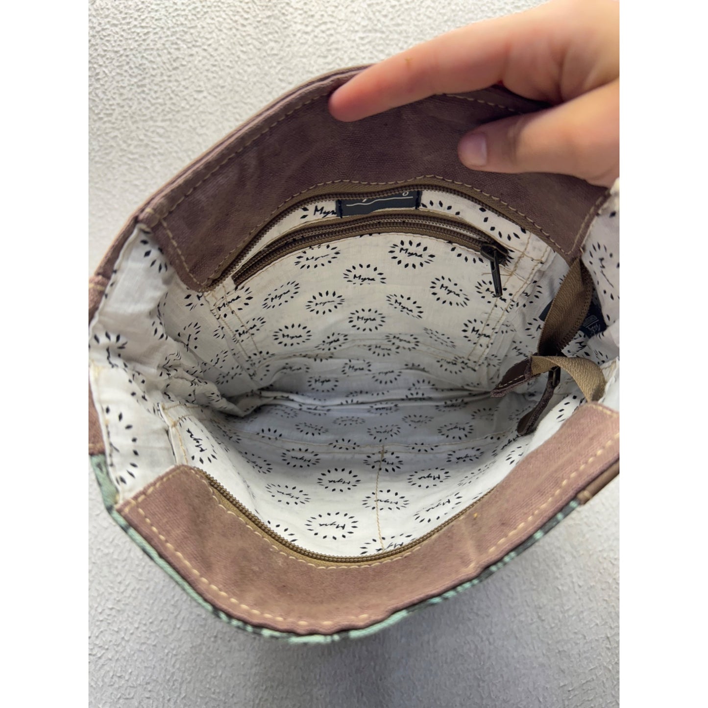 Boho-Style Myra Bag Shoulder/Crossbody Bag Mandala Pattern & Cowhide Accent 93B