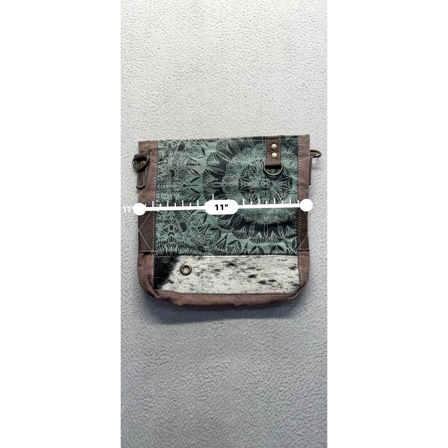 Boho-Style Myra Bag Shoulder/Crossbody Bag Mandala Pattern & Cowhide Accent 93B