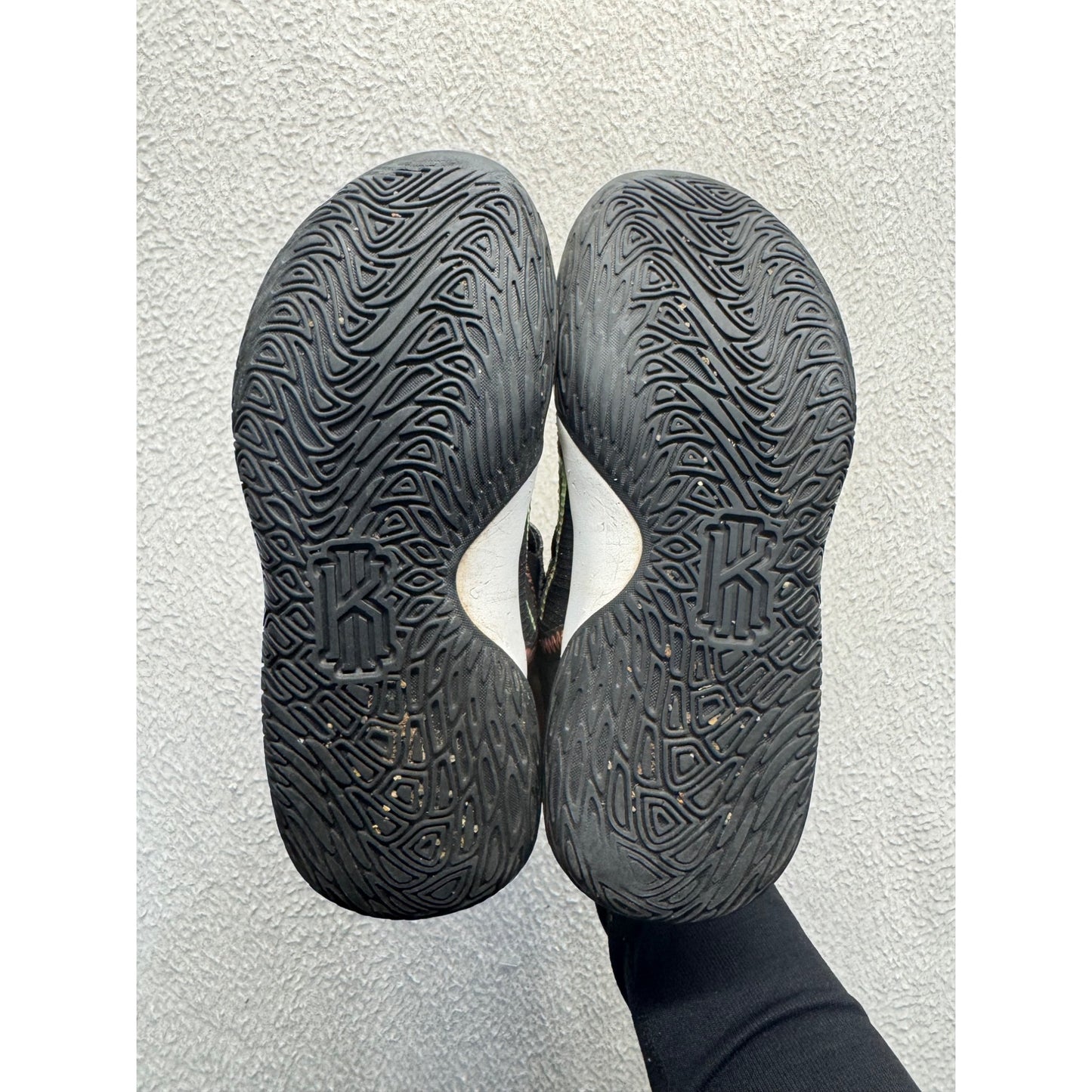 Nike Kyrie Flytrap Kids Basketball Shoes Black/Green 12C #380B