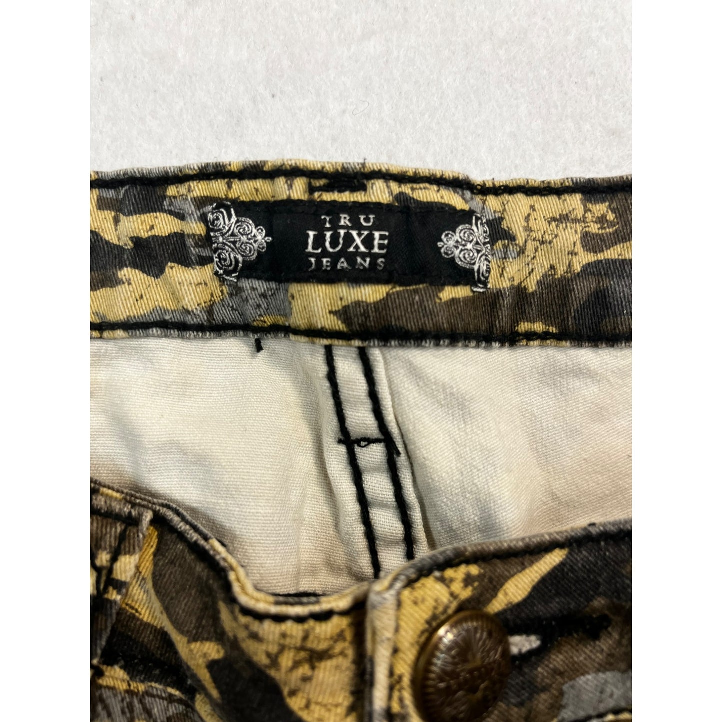 Women’s Tru Luxe Camo Jeans #2568