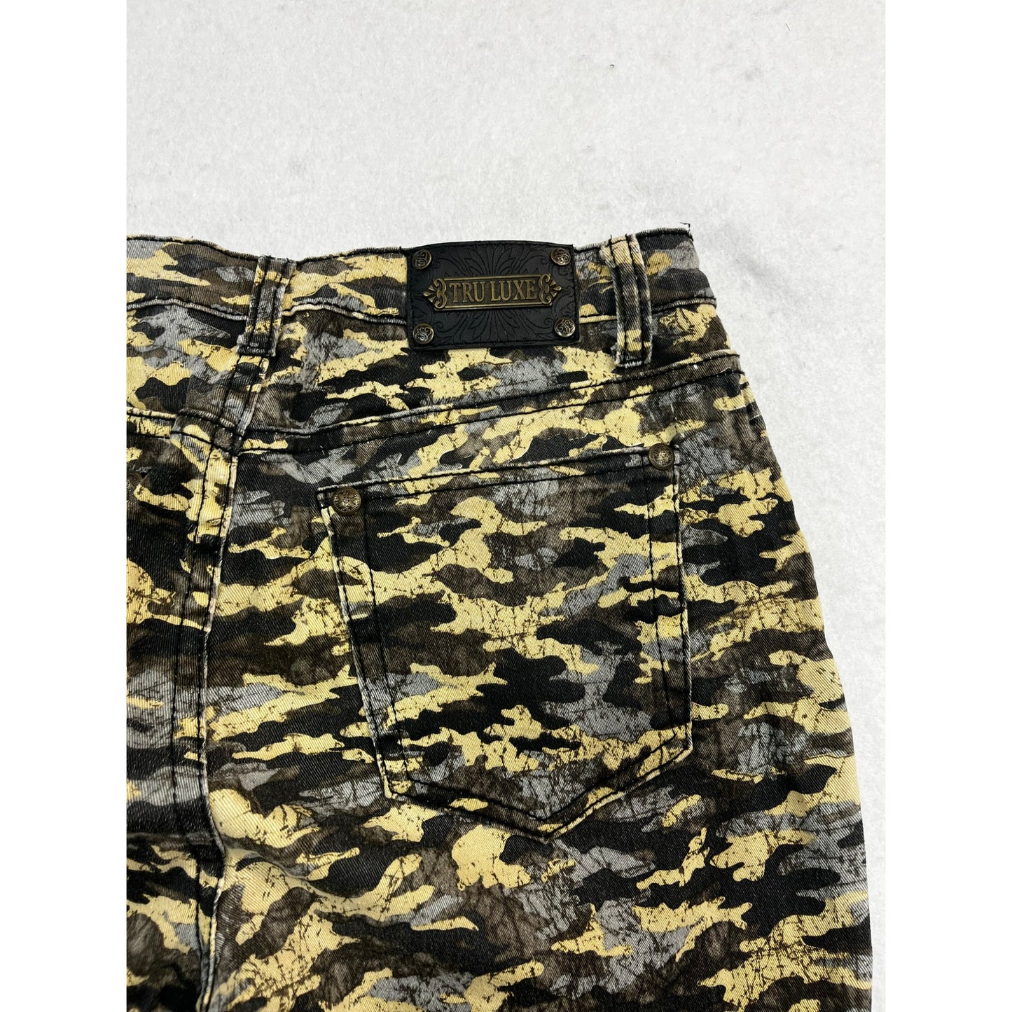 Women’s Tru Luxe Camo Jeans #2568