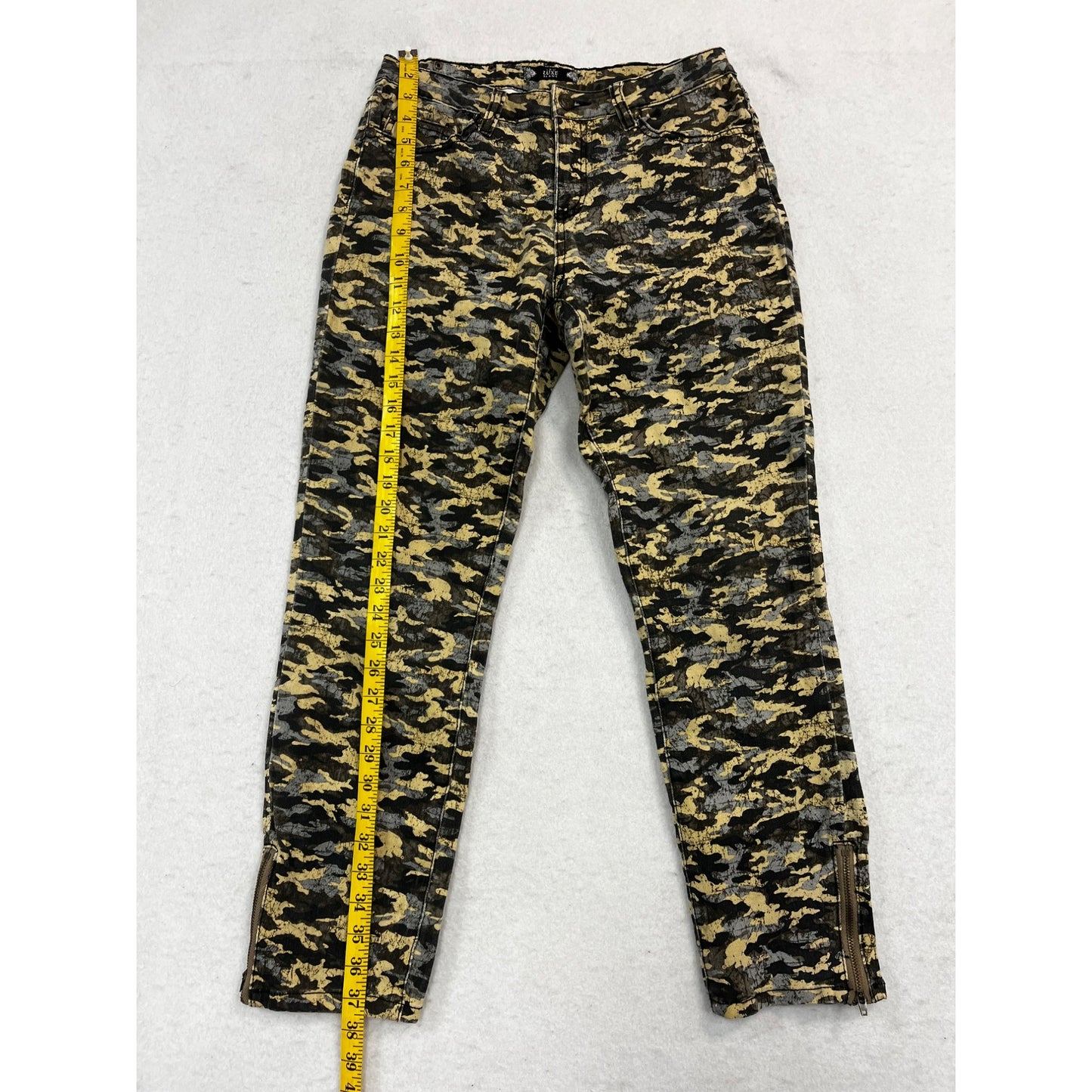 Women’s Tru Luxe Camo Jeans #2568