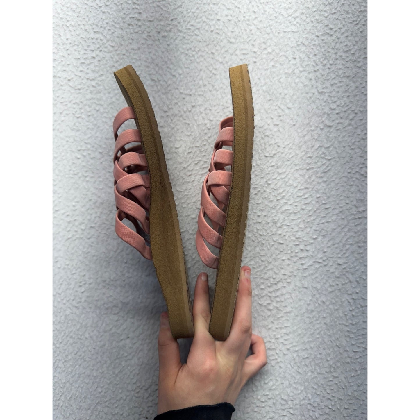 Sanuk Pink Strappy Sandals With Tan Sole Lightweight Casual Slip-On Design #9245