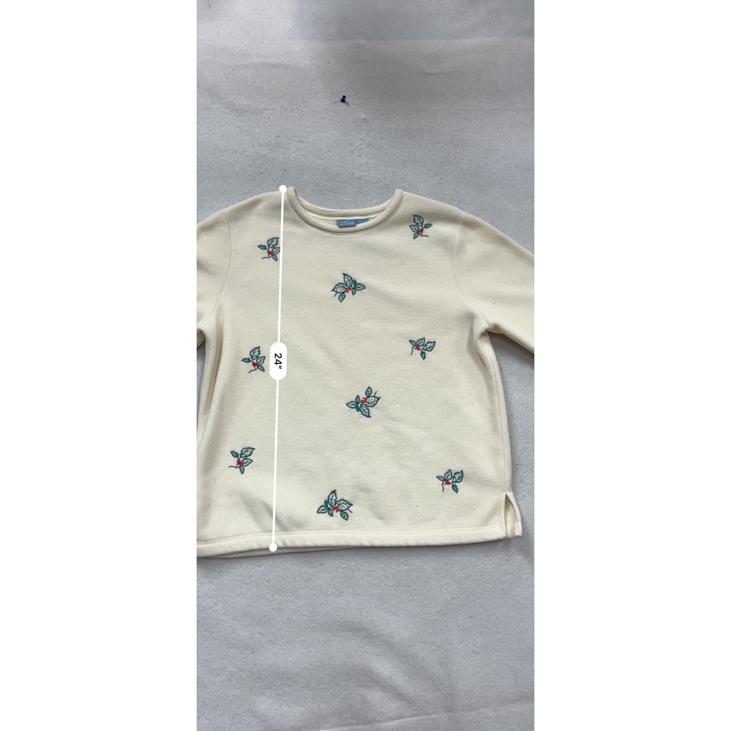 Holiday Editions Large Cream Fleece Pullover #999A