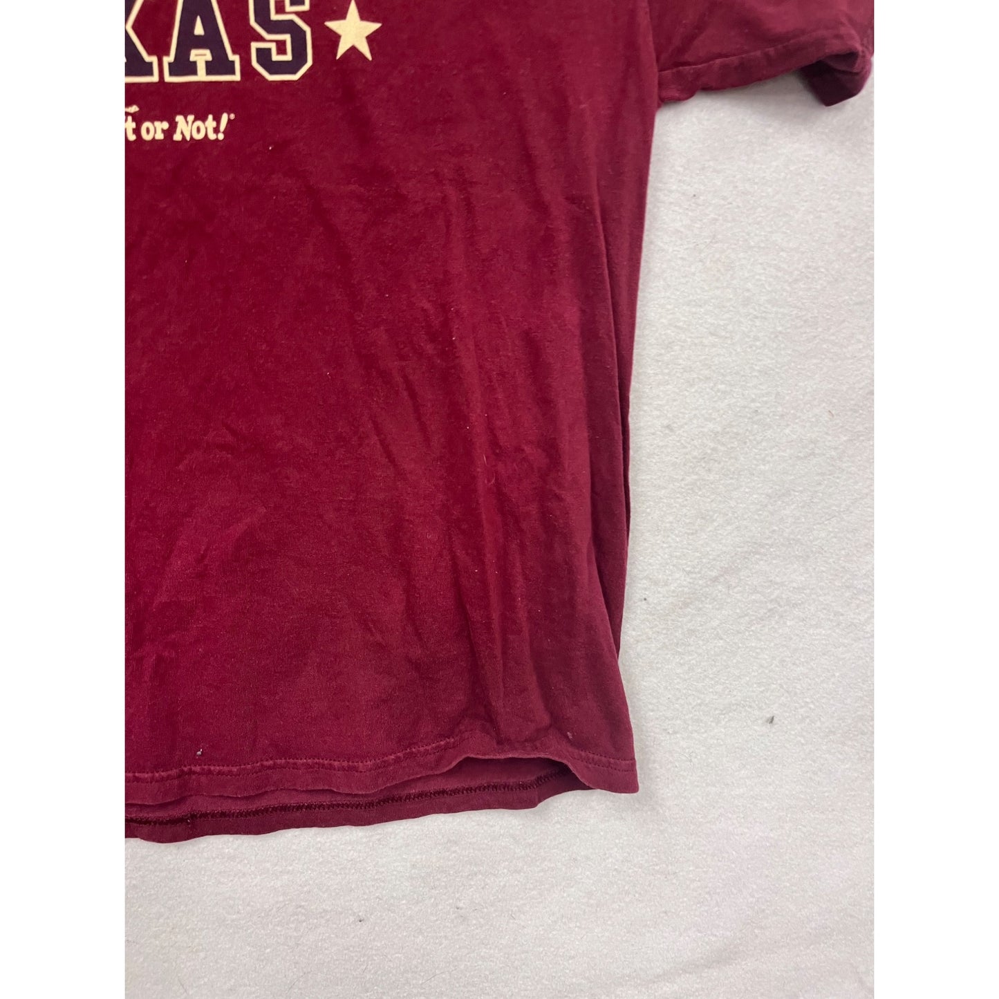 Gildan San Antonio Texas Ripleys Believe It Or Not T-Shirt XL #558A