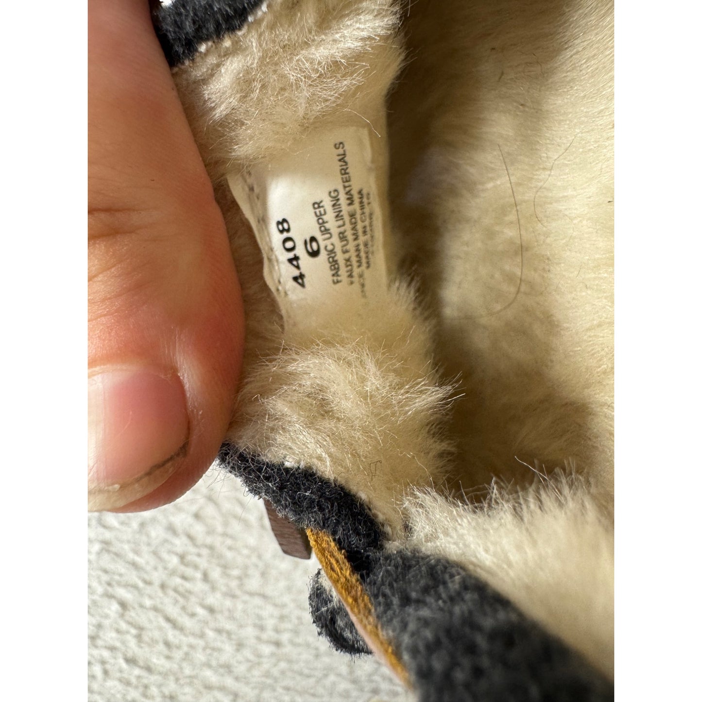 Minnetonka Womens Gray Wool Lined Moccasin Slippers With Lace Accents #9520