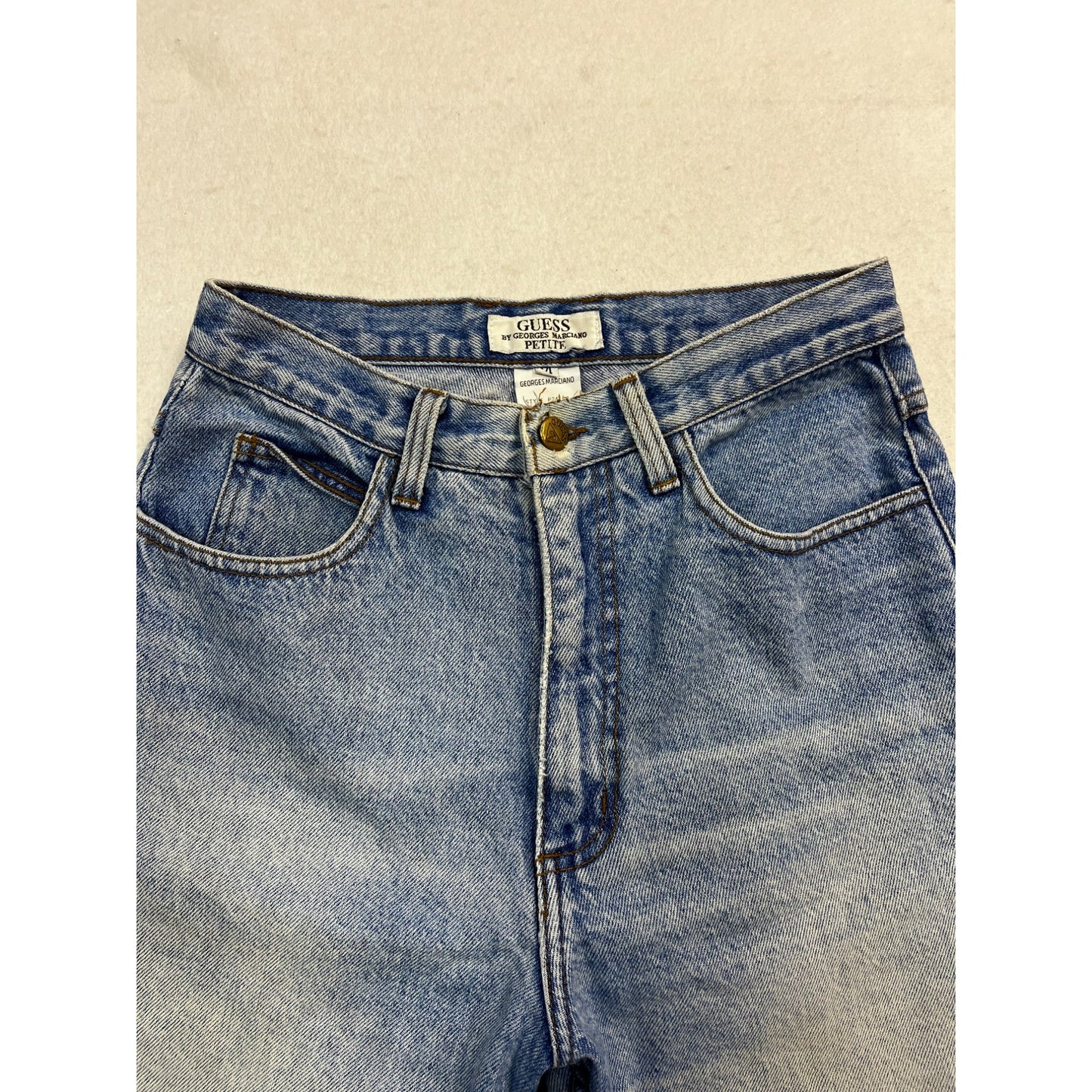 Vintage Women's Guess Light-Washed Mom Jeans #2601