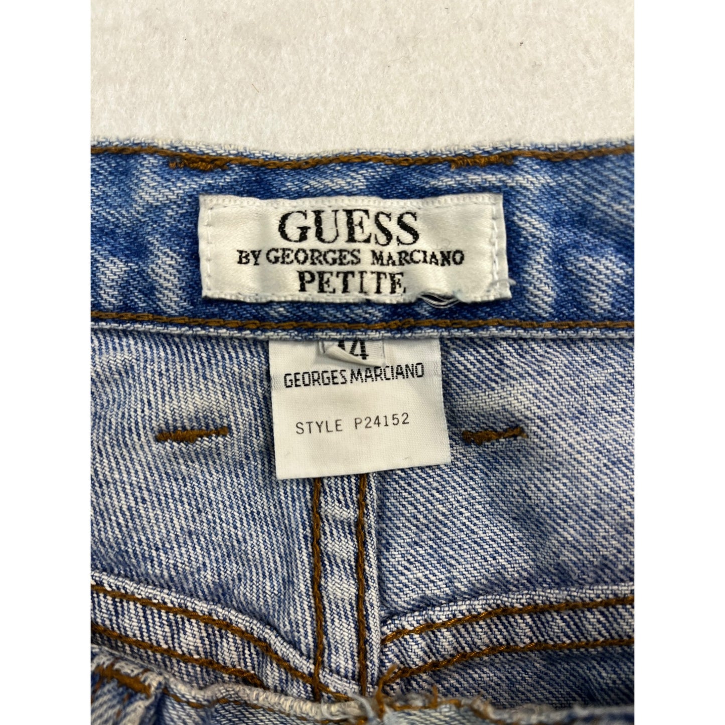 Vintage Women's Guess Light-Washed Mom Jeans #2601