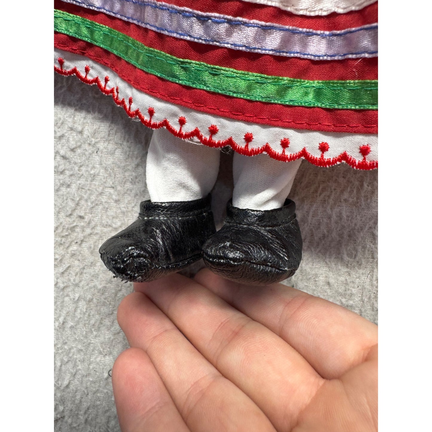Vintage 1995 Sunmax Toys Doll In Traditional European Folk Costume #416B