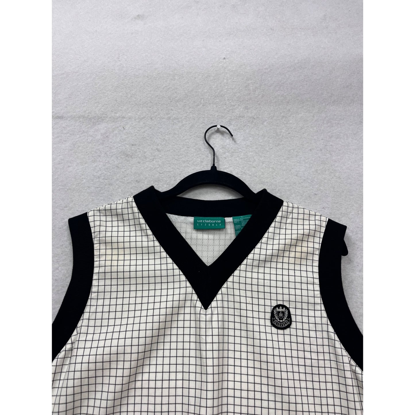 Liz Claiborne Lizgolf Grid Pattern Sleeveless V-Neck Sweater Vest #332A