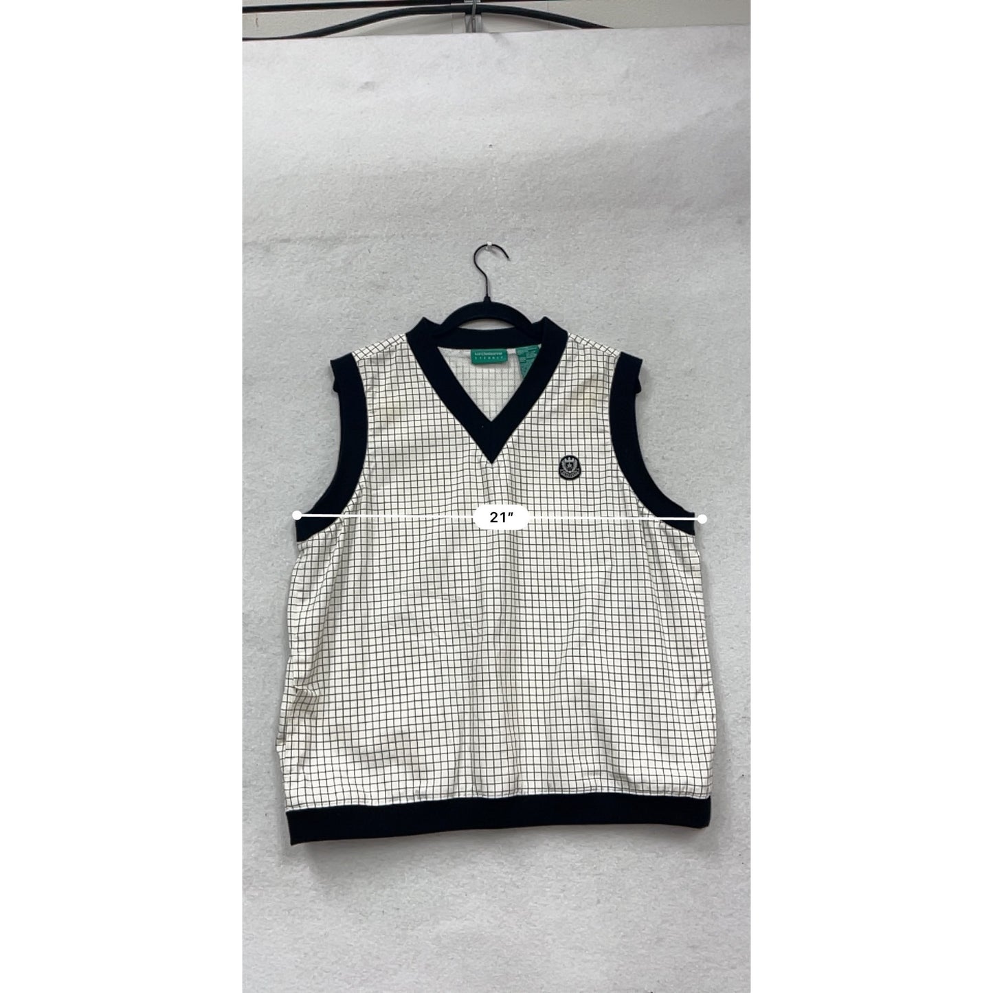 Liz Claiborne Lizgolf Grid Pattern Sleeveless V-Neck Sweater Vest #332A