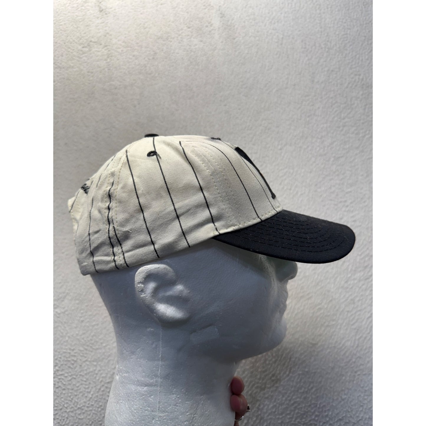 Vintage Mickey Mouse Embroidered Baseball Cap 30B