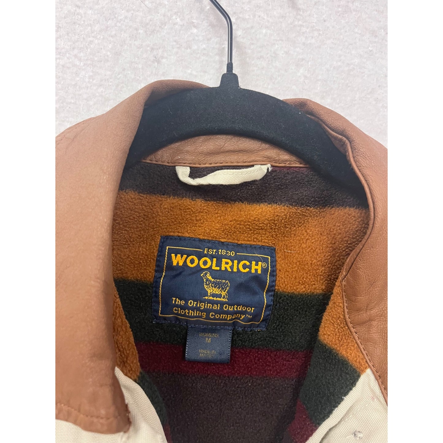 Womens Woolrich Beige Button-Front Jacket With Brown Collar & Striped Lining Size M 4A