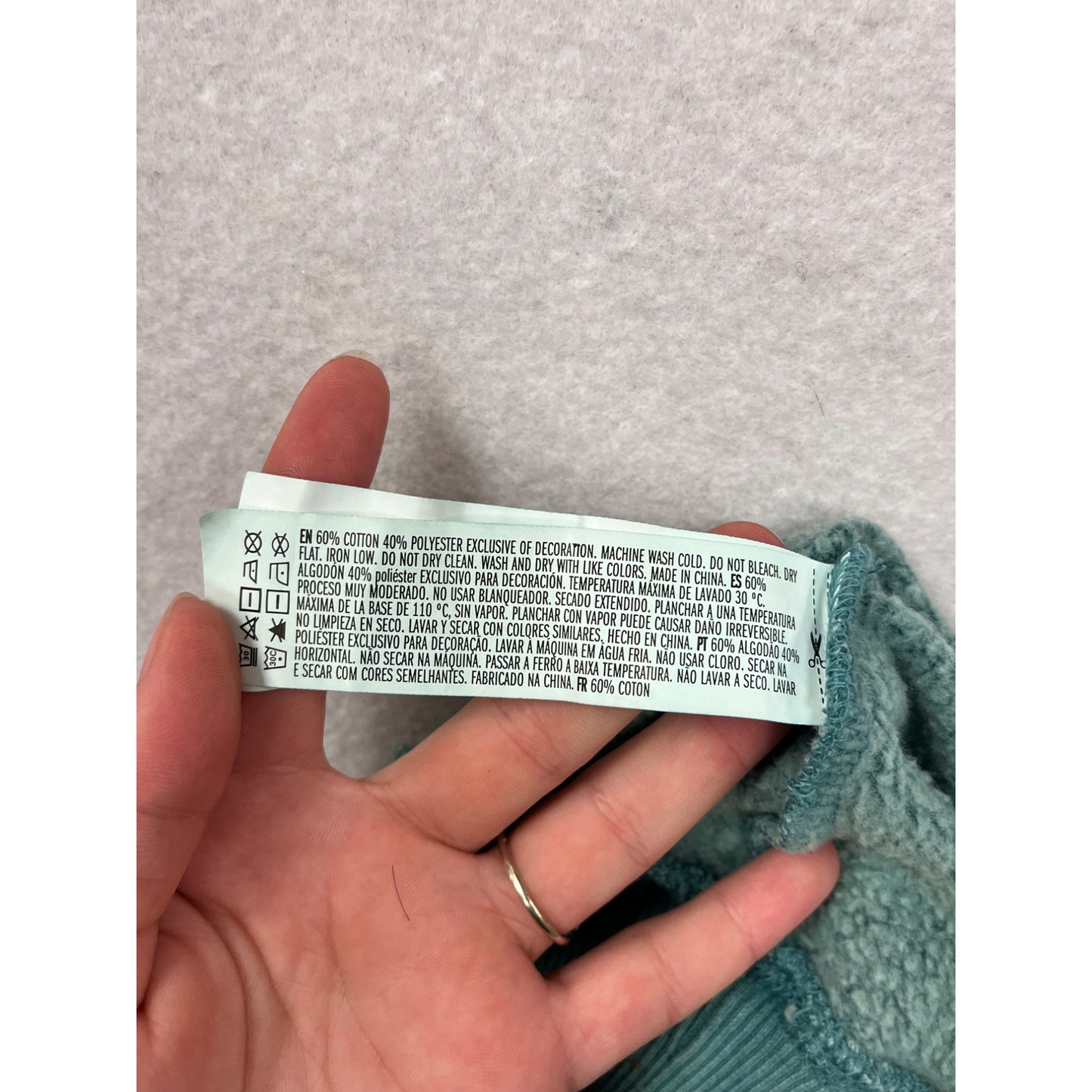 Bongo Forever 21 Green Crewneck Sweatshirt Small #8766