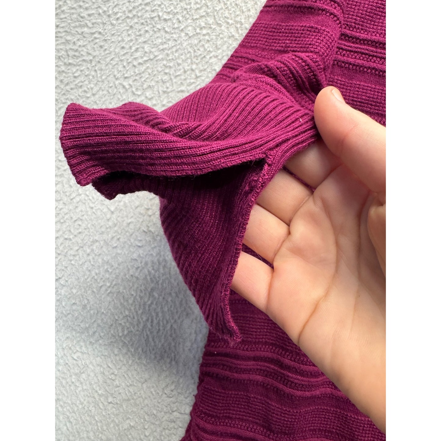 Apt.9 Burgundy Textured Knit Top Size S Rayon/Nylon Blend 454B