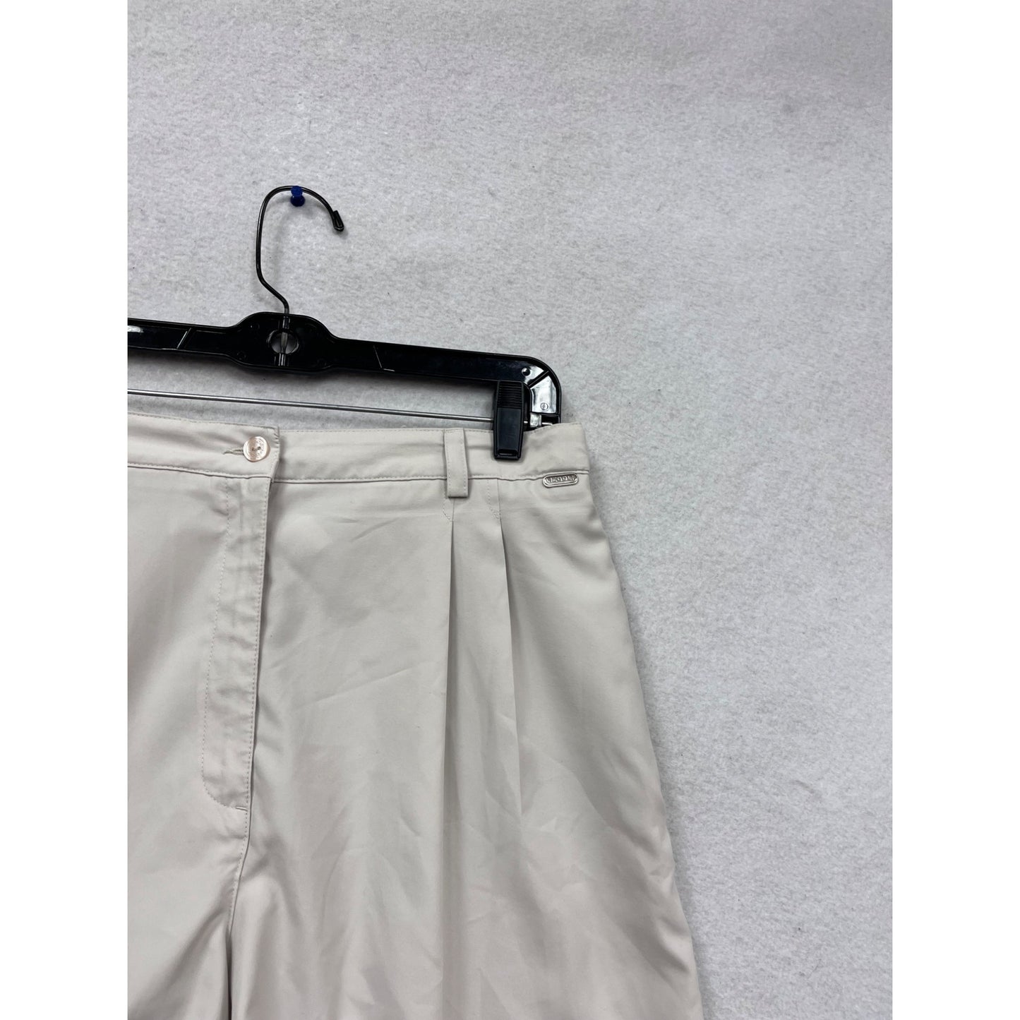 Liz Claiborne Pleated Golf Shorts Size 14 #562A