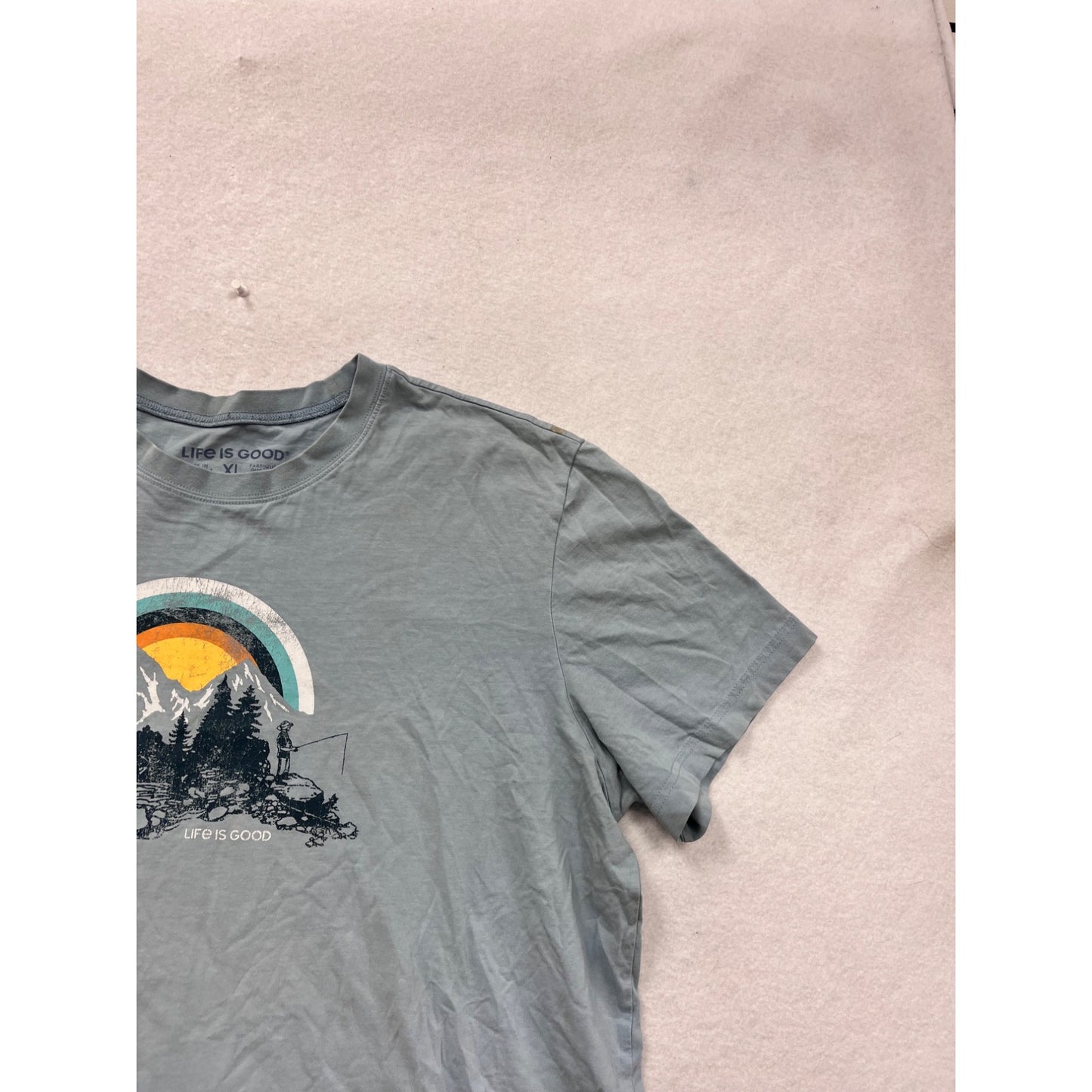 Mens XL Life Is Good Graphic Tee With Mountain & Sunset Design #8901