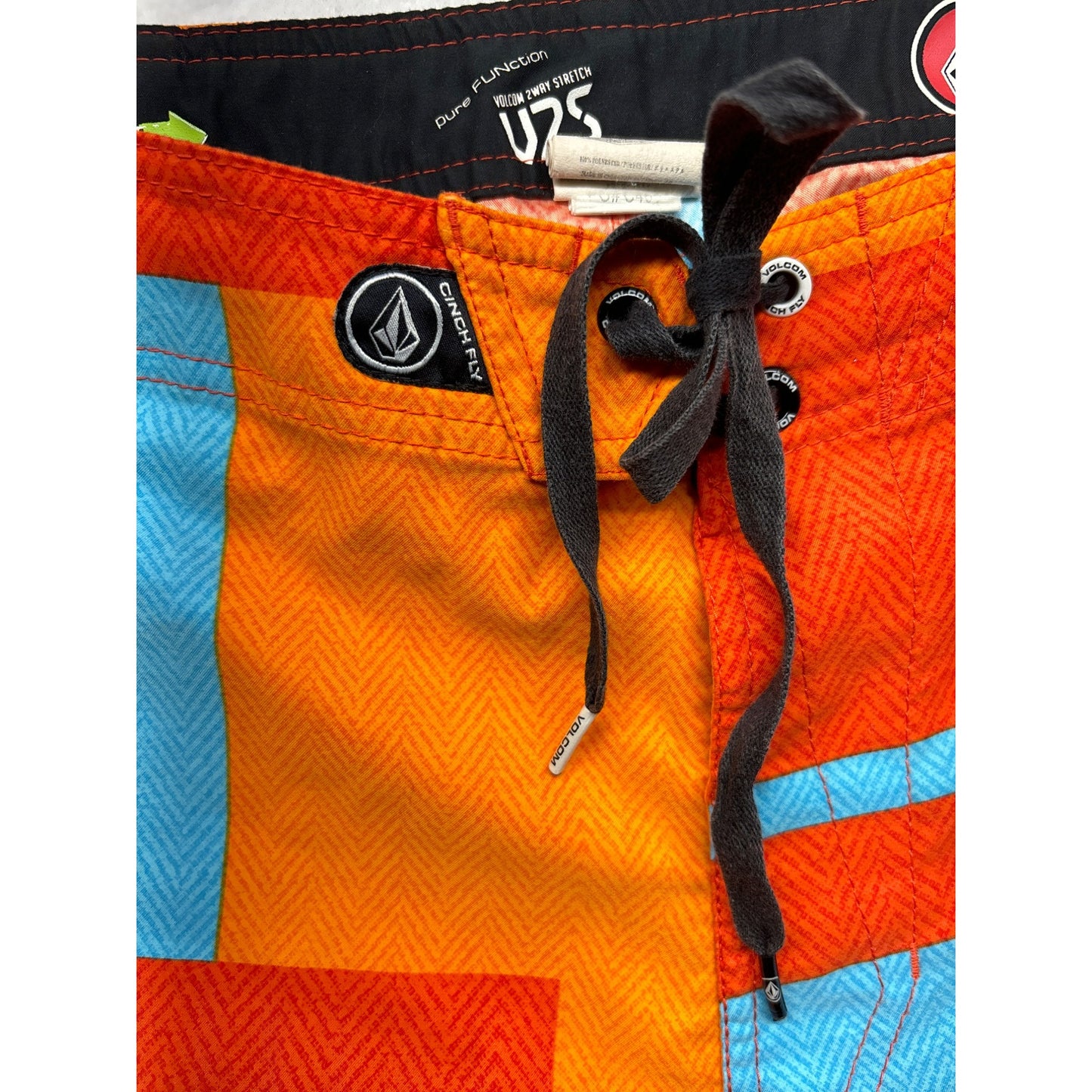 VOLCOM cinch FLY board shorts #2728