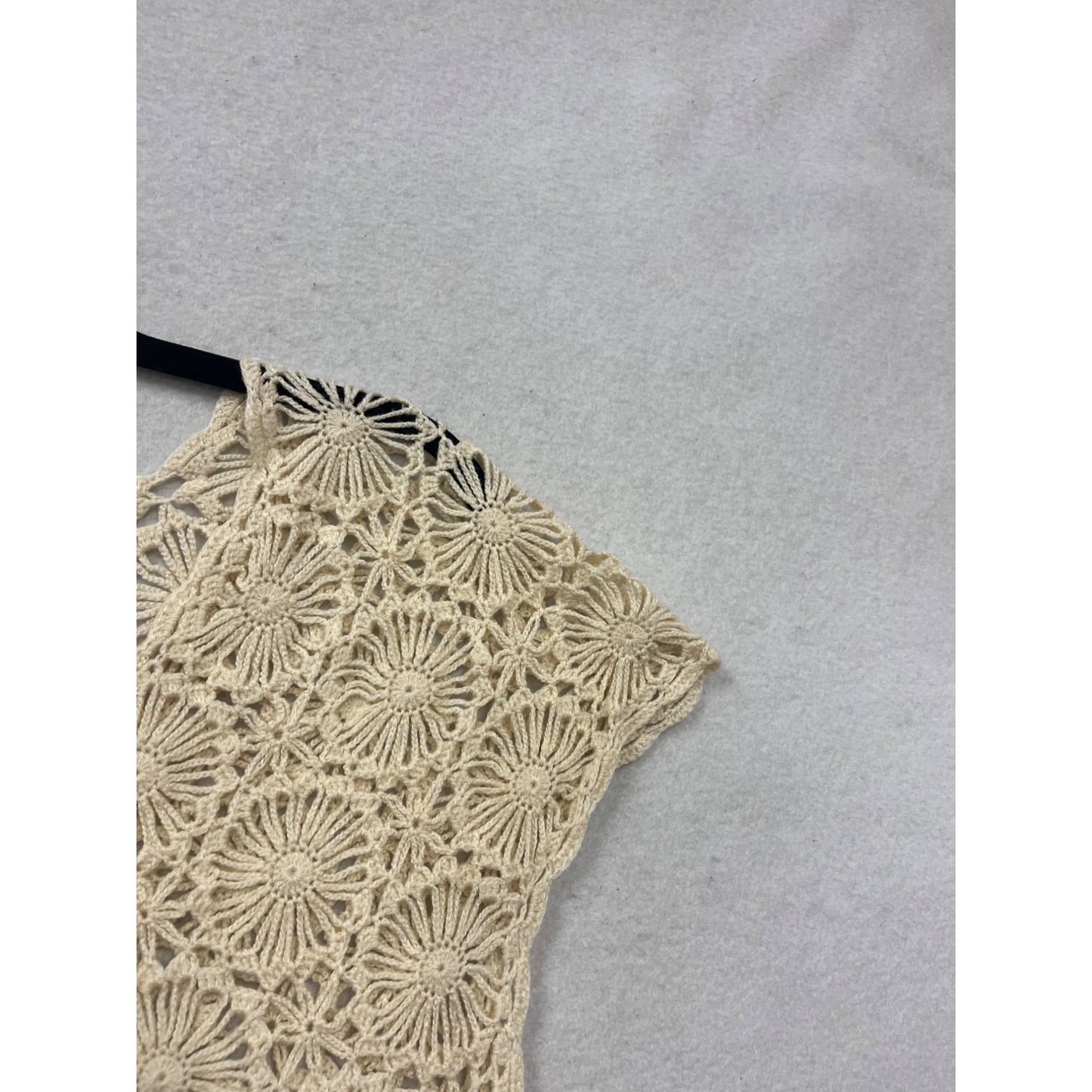 Forever 21 Beige Crochet Knit Top S #847A