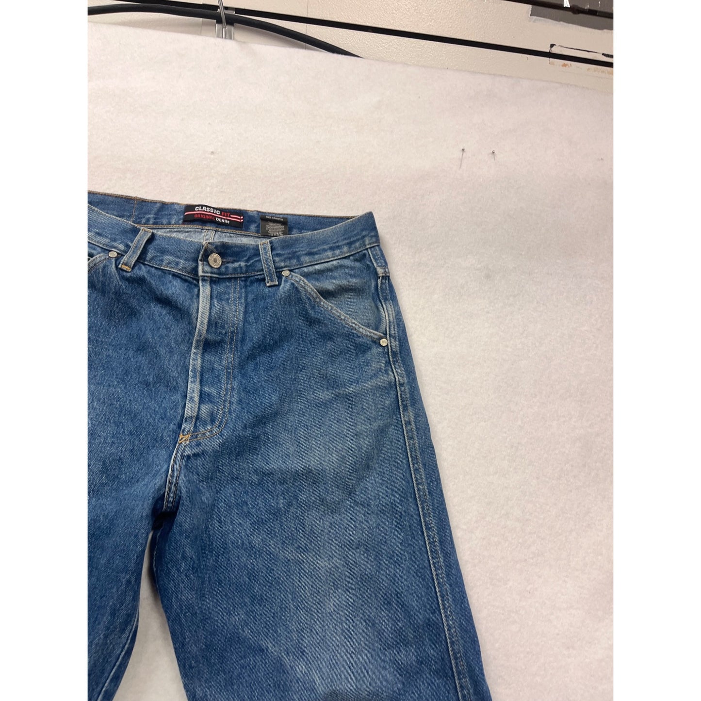 Classic Fit Denim Jeans Size 36W X 30L #299A