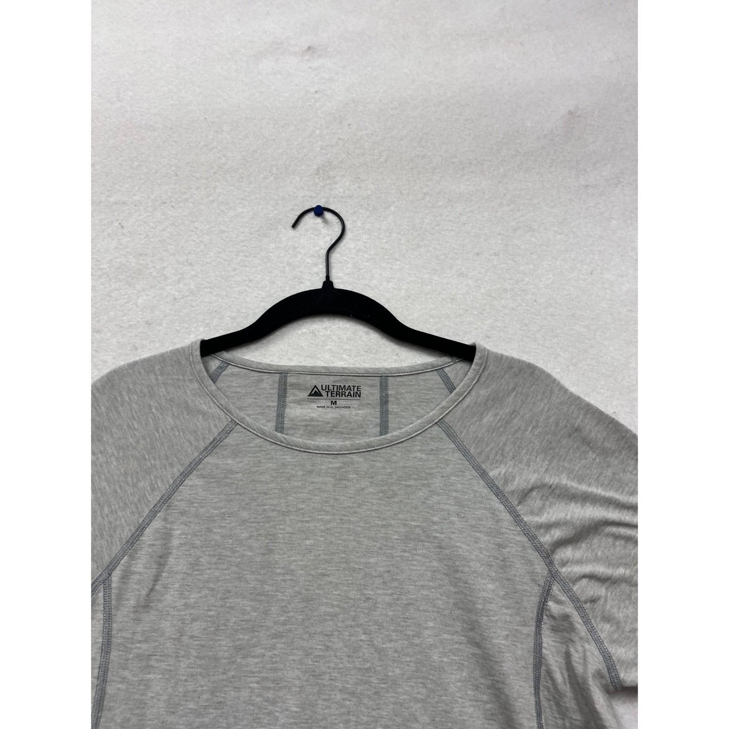 Ultimate Terrain Gray Short Sleeve Raglan T-Shirt M #739A