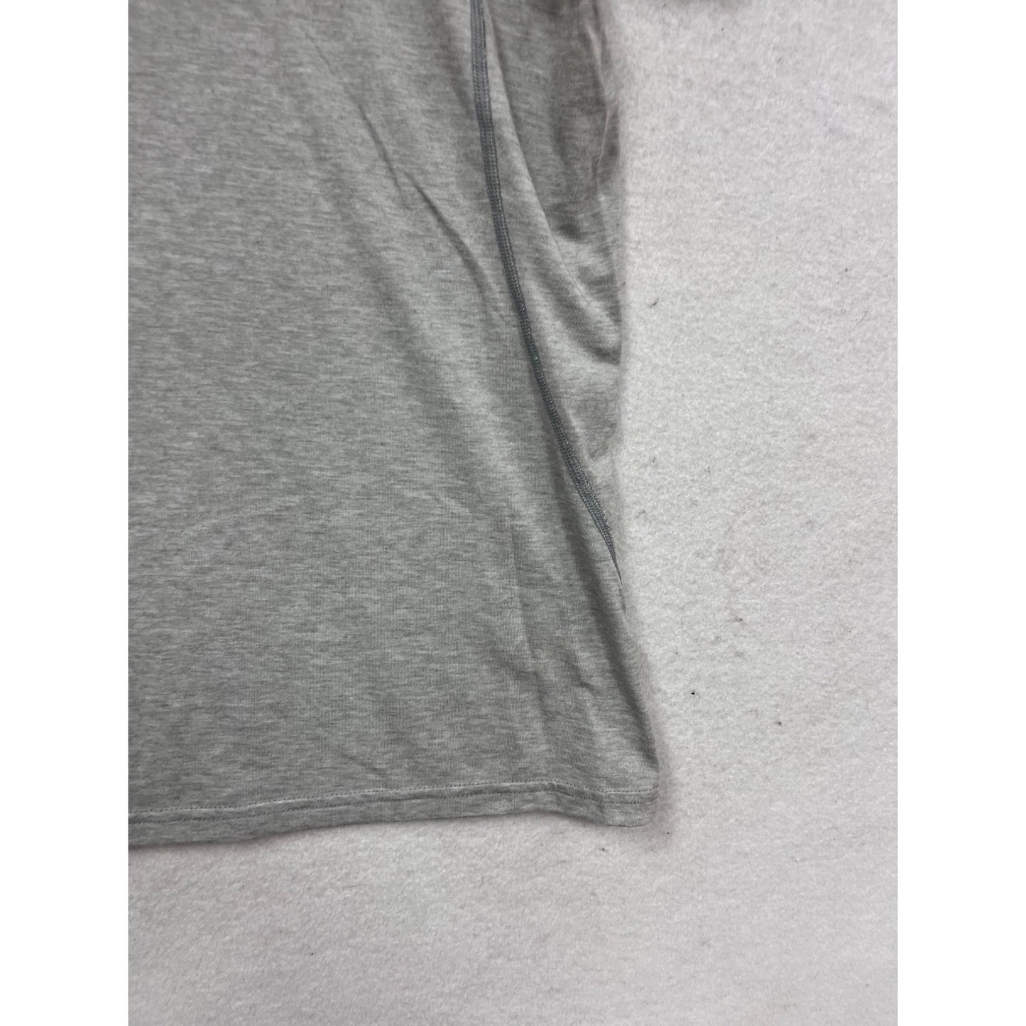 Ultimate Terrain Gray Short Sleeve Raglan T-Shirt M #739A