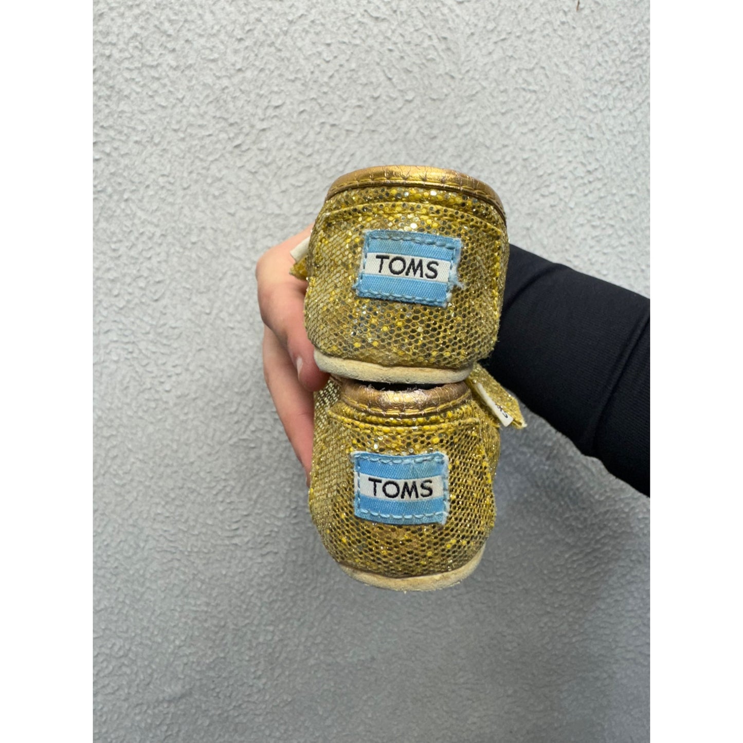Toms Gold Glitter Toddler Shoes With Elastic Strap Closure #9401