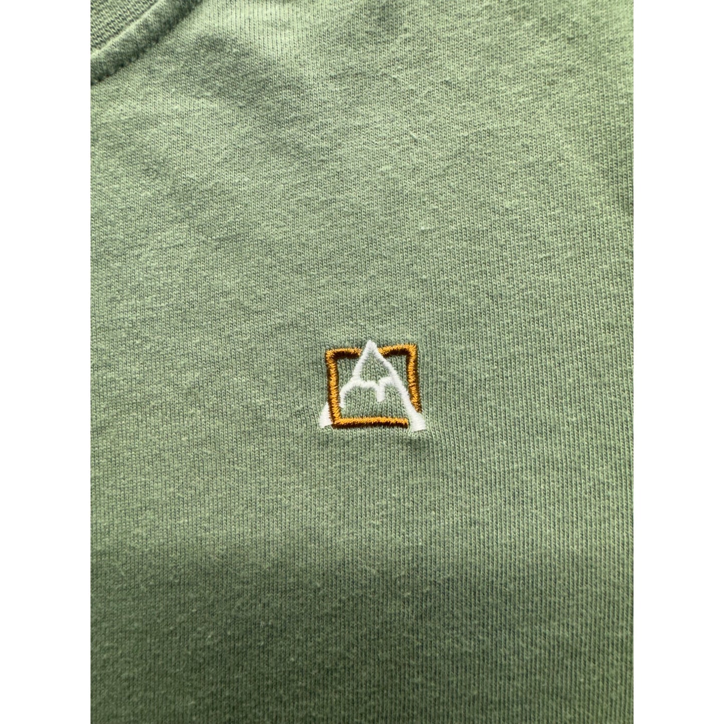 Avalanche Mens Medium Long-Sleeve Green Crewneck Shirt #9548