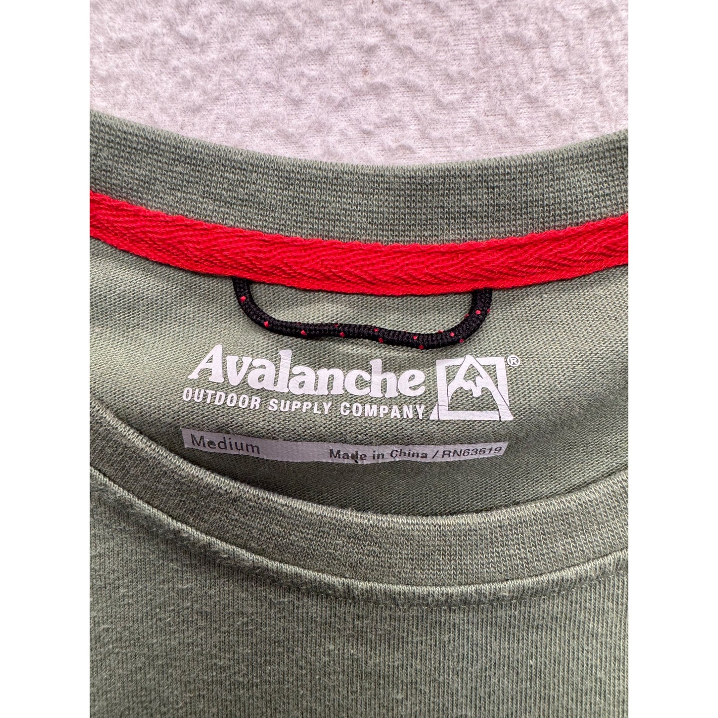 Avalanche Mens Medium Long-Sleeve Green Crewneck Shirt #9548
