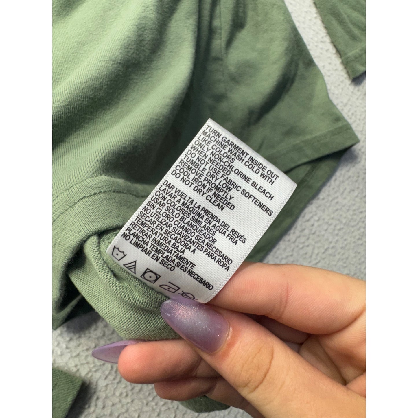 Avalanche Mens Medium Long-Sleeve Green Crewneck Shirt #9548