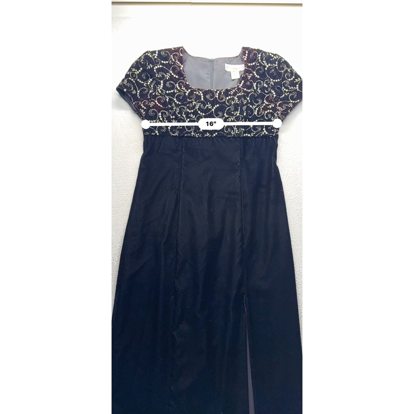 Vintage Jessica Howard Black Velvet & Embroidered Dress Size 8 #156B