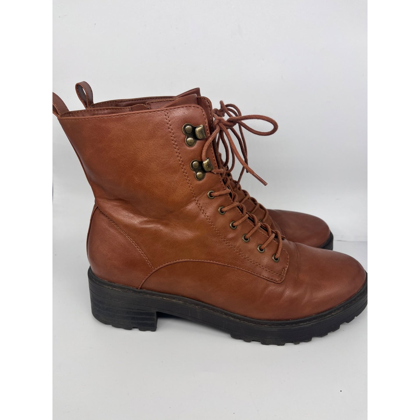 Women’s Universal Thread MARTA Brown Combat Boots #2845