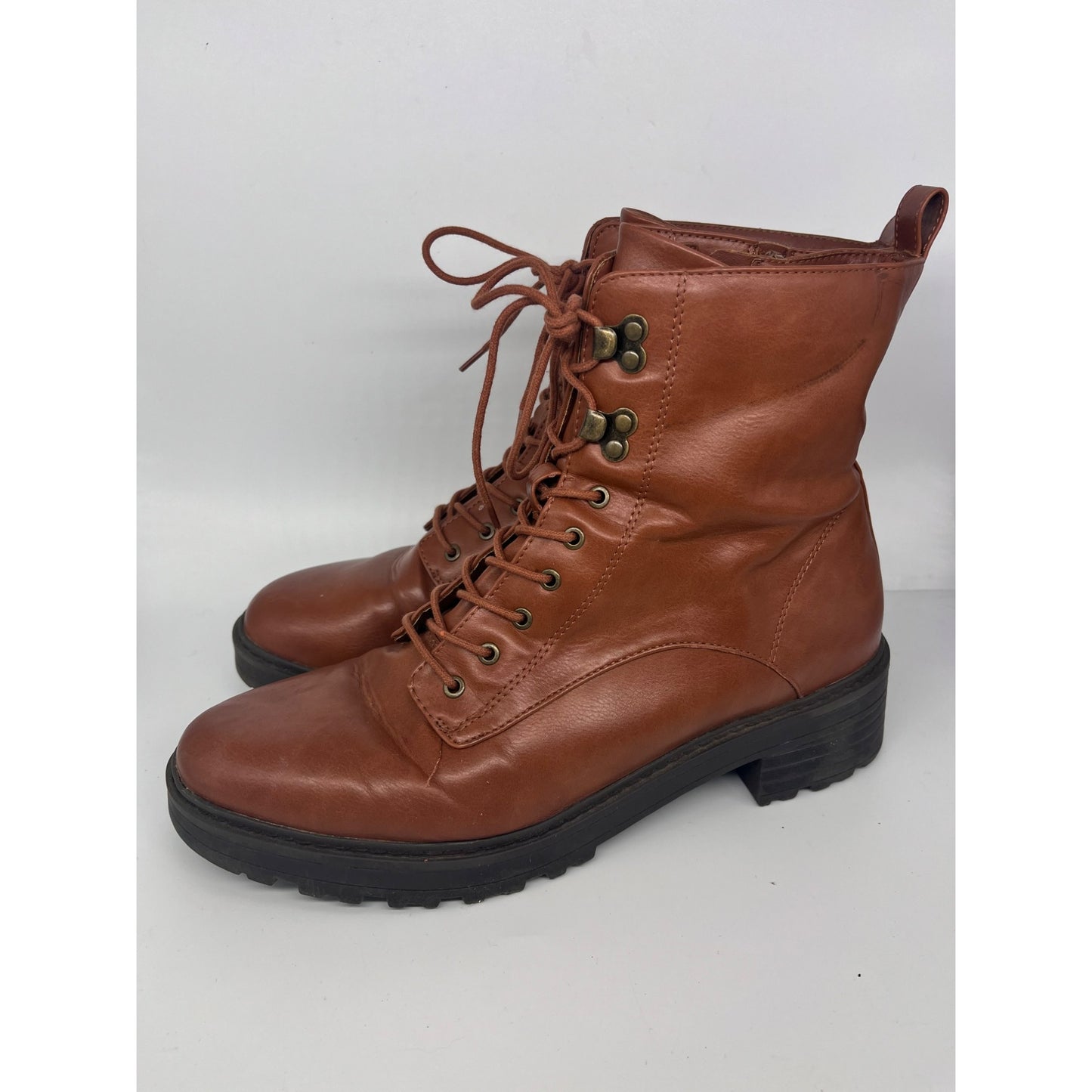 Women’s Universal Thread MARTA Brown Combat Boots #2845