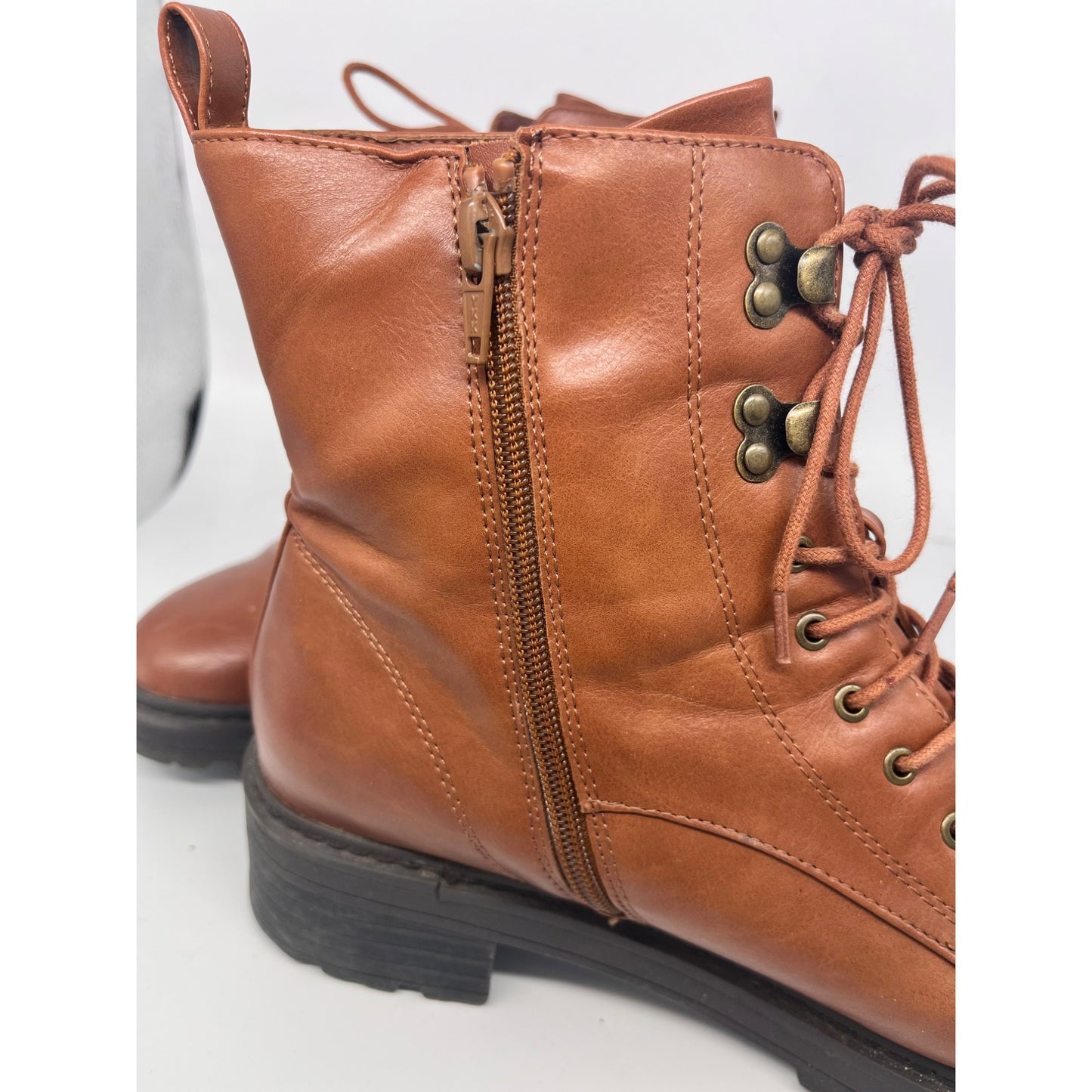 Women’s Universal Thread MARTA Brown Combat Boots #2845