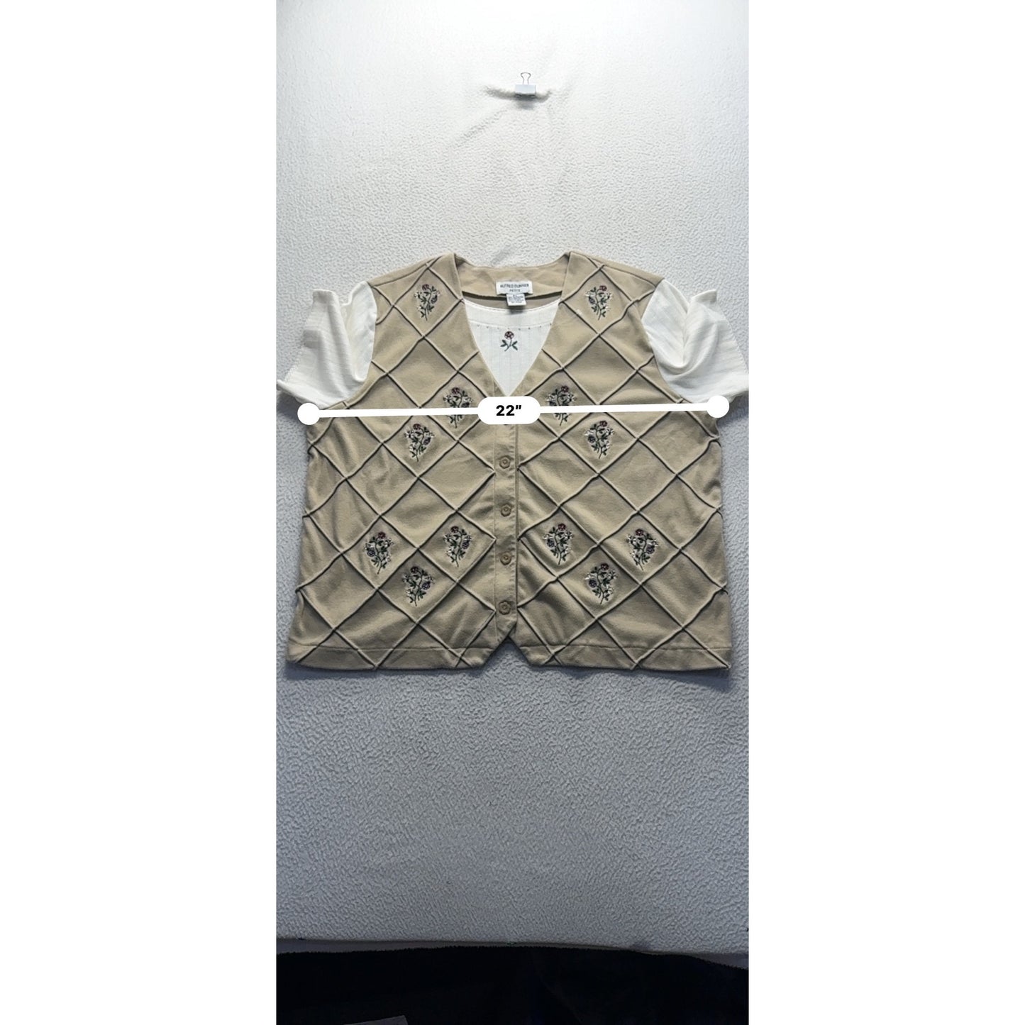 Alfred Dunner Petite Floral Embroidered Short Sleeve Button-Front Vest Top 81B