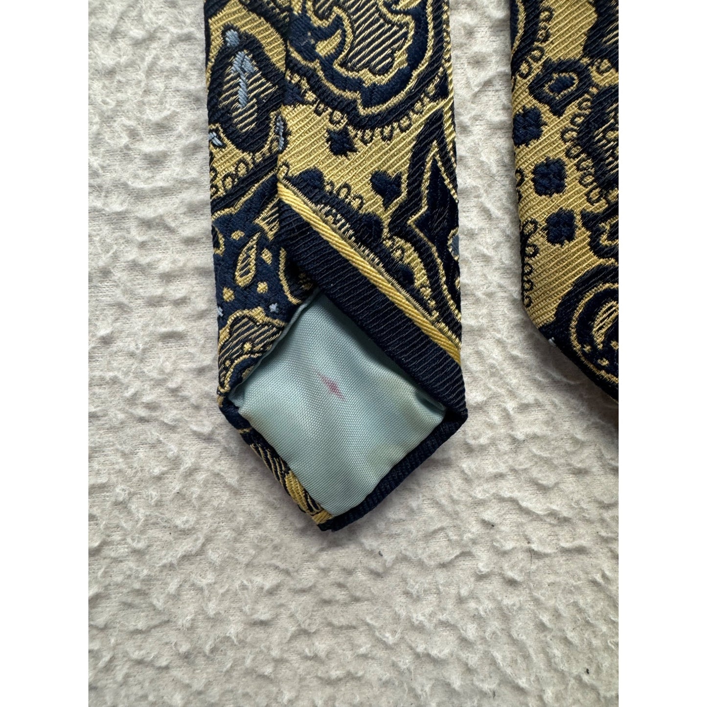 Vintage Wembley Wemlon Paisley/Stripe Necktie Blue/Gold Design #9110