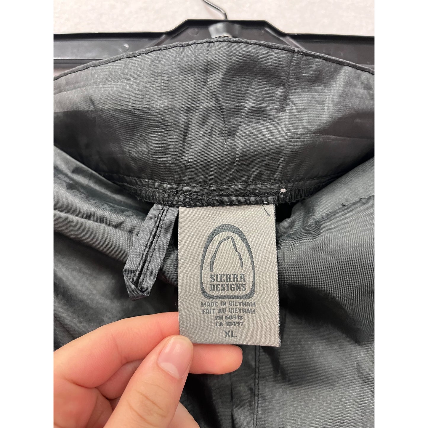 Sierra Designs Mens XL Black Athletic Wind Pants #8222
