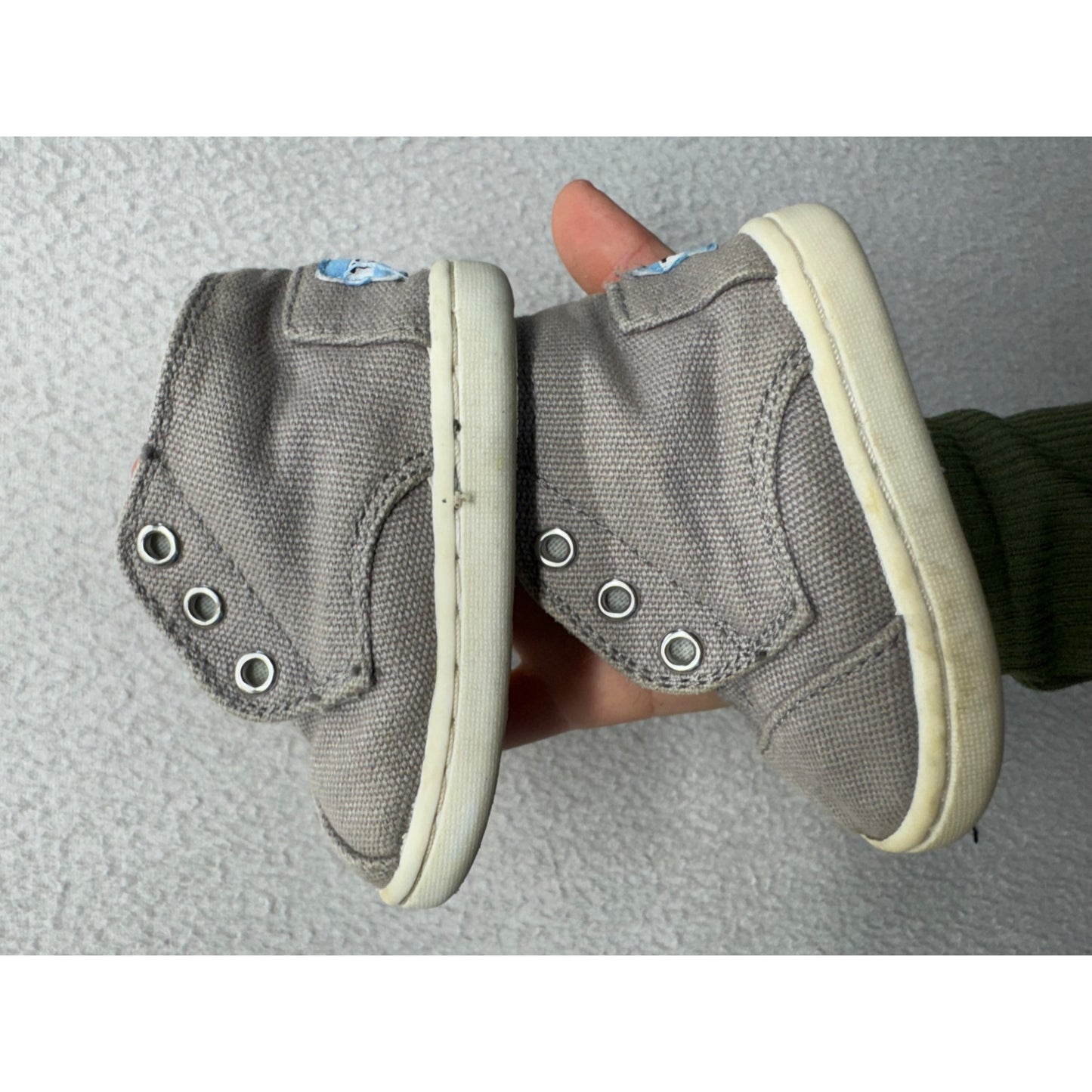 Toms Gray Canvas High-Top Toddler Shoes With Rubber Soles Size 5 #9295