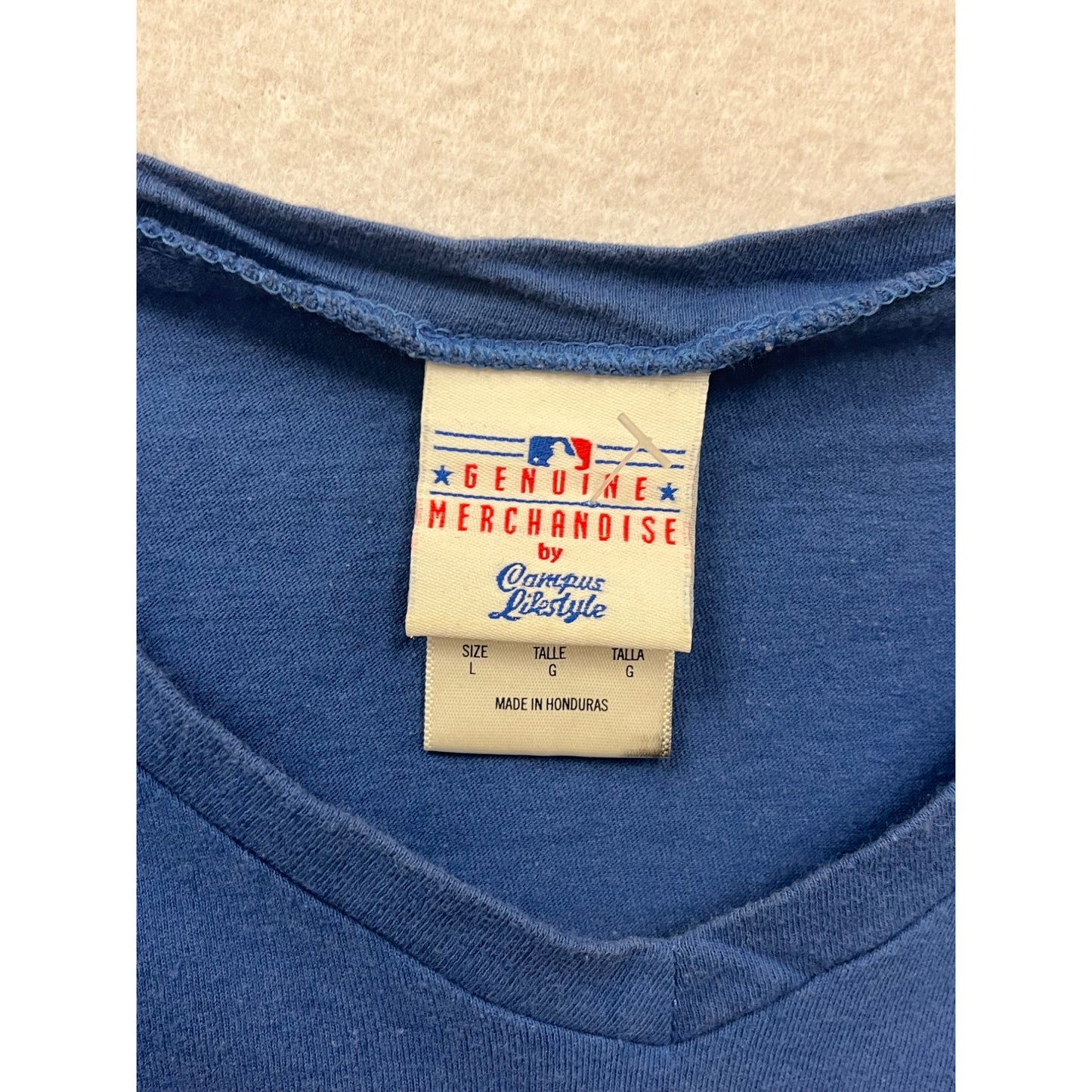Chicago Cubs Womens Large V-Neck Blue T-Shirt Genuine Merchandise #6745