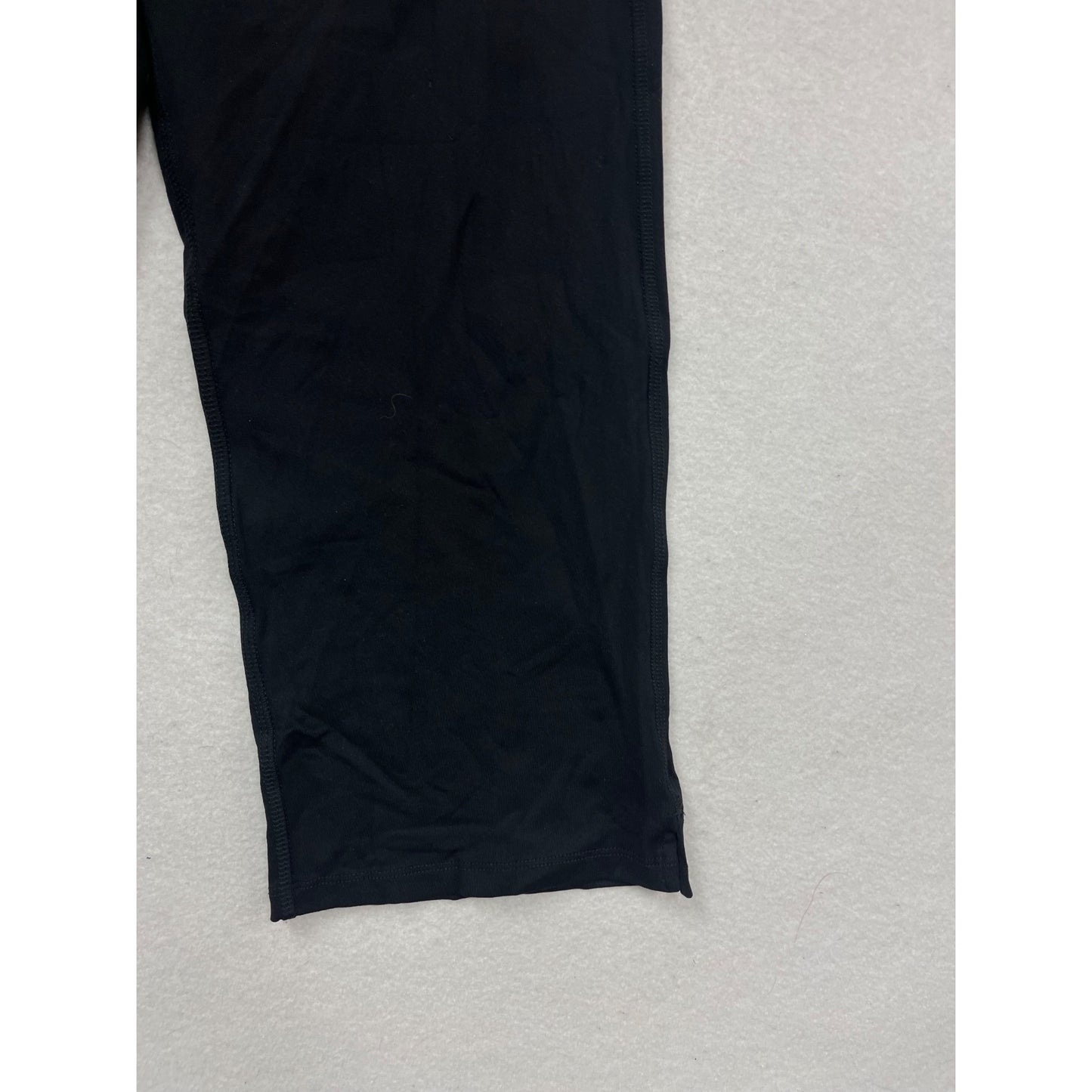 Boston Proper Sport Black Capri Pants Size S #125C