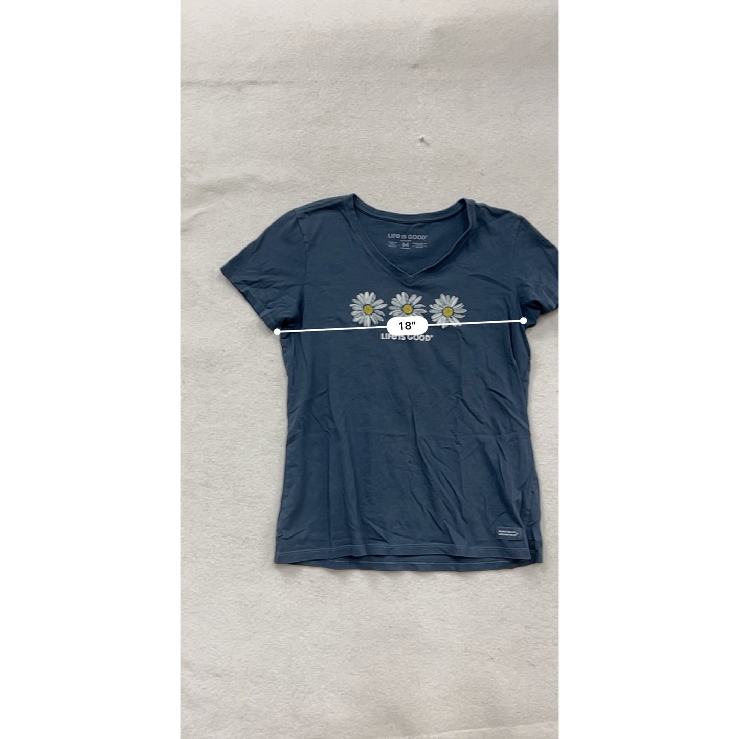 Life Is Good Medium Navy Blue V-Neck Crusher T-Shirt With Daisy Graphic #129A