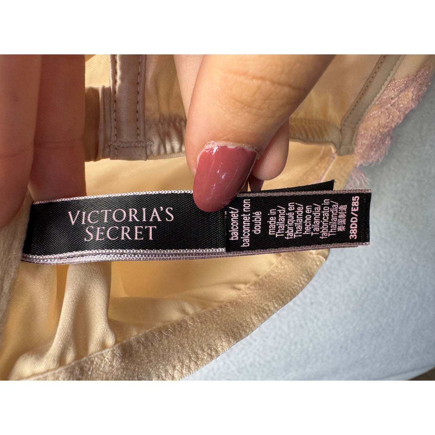 Victorias Secret 38DD/E Beige/Pink Satin Lace Balconette Bra #9032