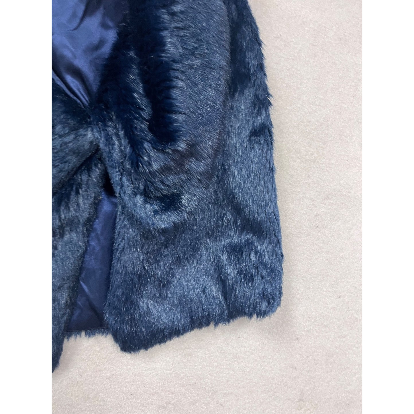 Steve Madden Navy Blue Faux Fur Vest M #974A
