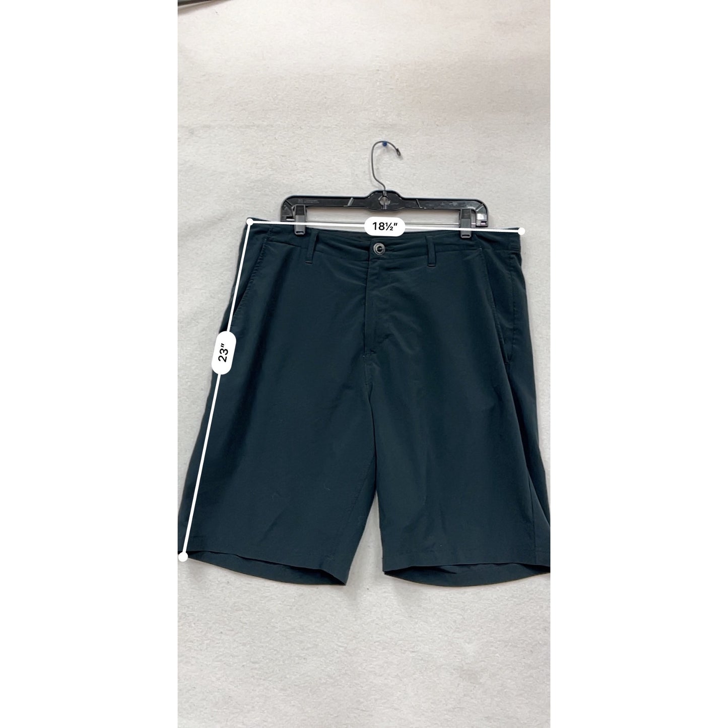 Columbia Navy Shorts Size 34 #882A
