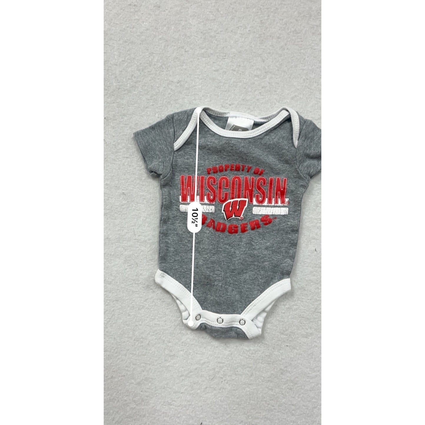 Russell Baby Wisconsin Badgers Gray Onesie 0-3M #8495