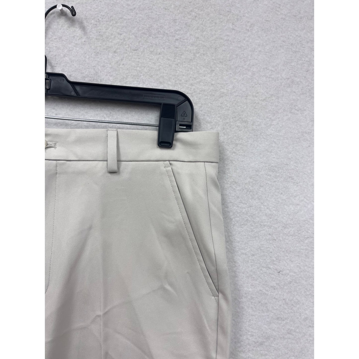 Greg Norman Mens White Golf Shorts Size 32 #6797