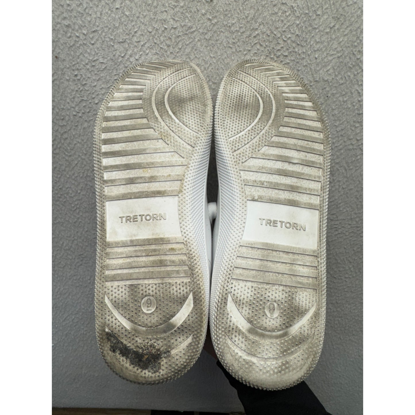 Tretorn White Sneakers With Green Accents Lace-Up Size 9 Pre-Owned #9792