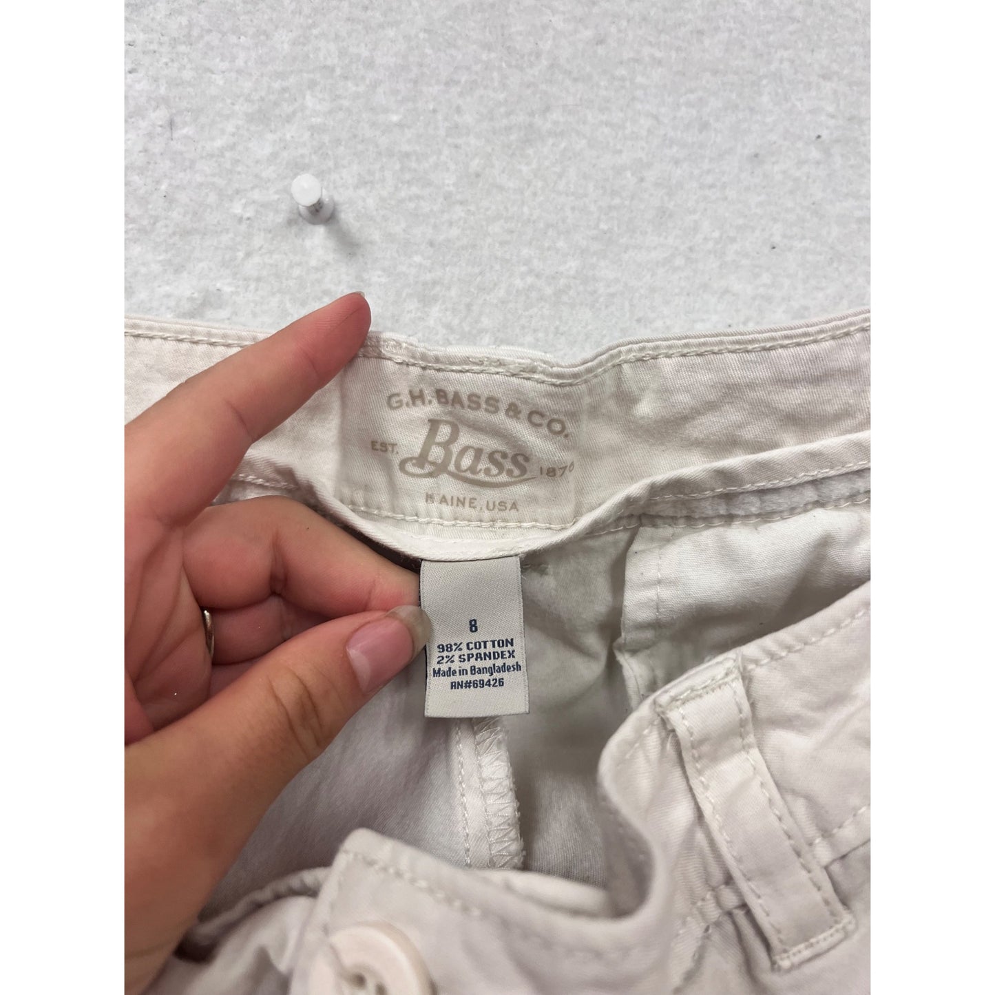 G.H. Bass & Co. Beige Chino Pants Size 8 #209A